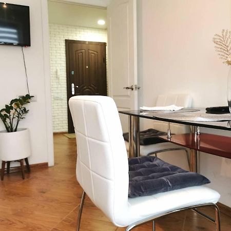 Studio Apartment In The Center Shostka ภายนอก รูปภาพ
