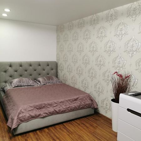 Studio Apartment In The Center Shostka ภายนอก รูปภาพ