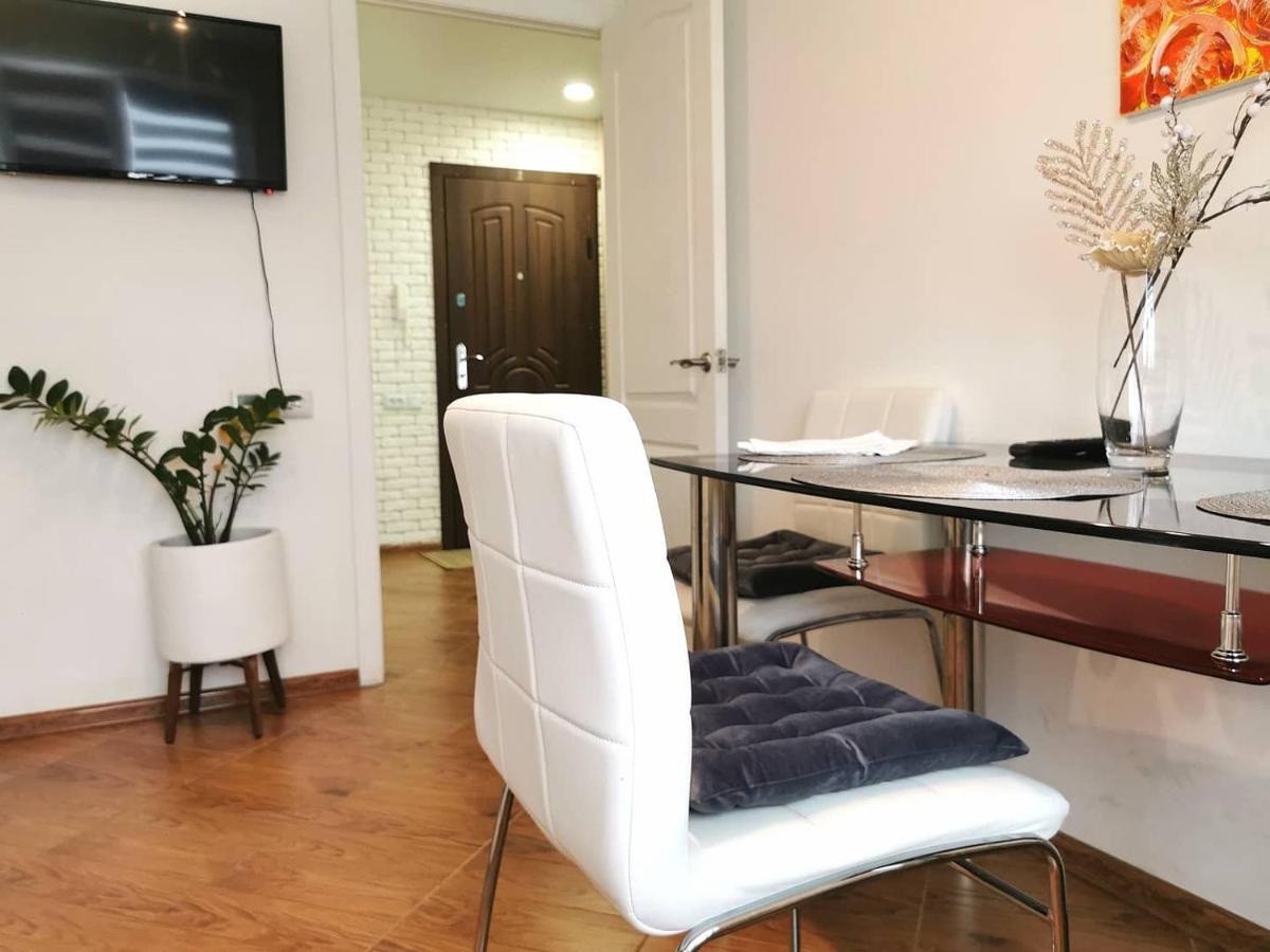 Studio Apartment In The Center Shostka ภายนอก รูปภาพ