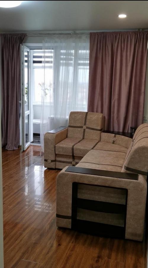 Studio Apartment In The Center Shostka ภายนอก รูปภาพ